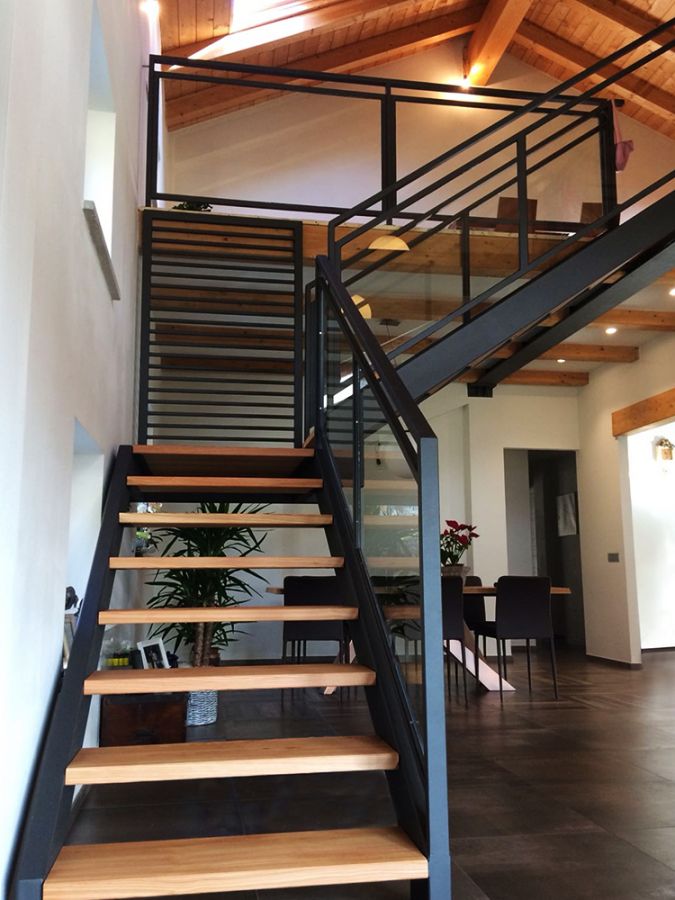 01 progettazione interni villetta con soppalco interior design