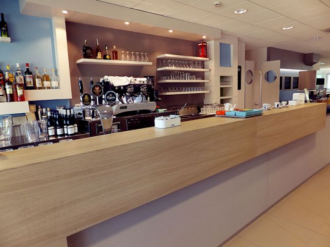 arredamento bar aosta