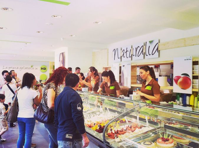 arredamento gelateria bar naturalia asti