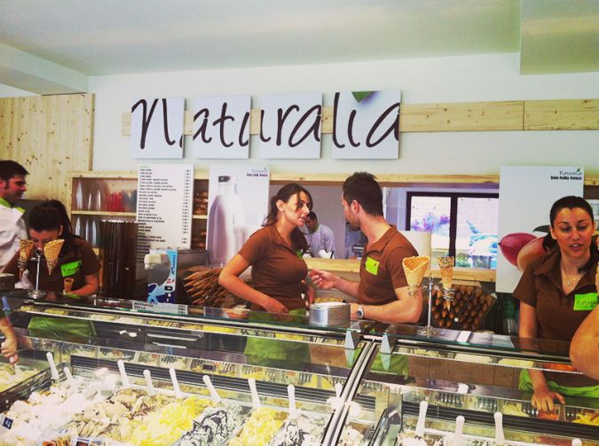 arredamento gelateria bar naturalia asti