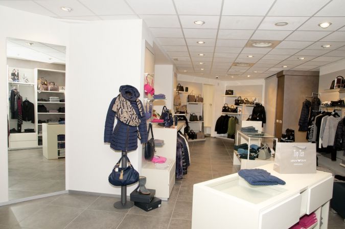 shop design arredamento negozi abbigliamento top ten secondo piano
